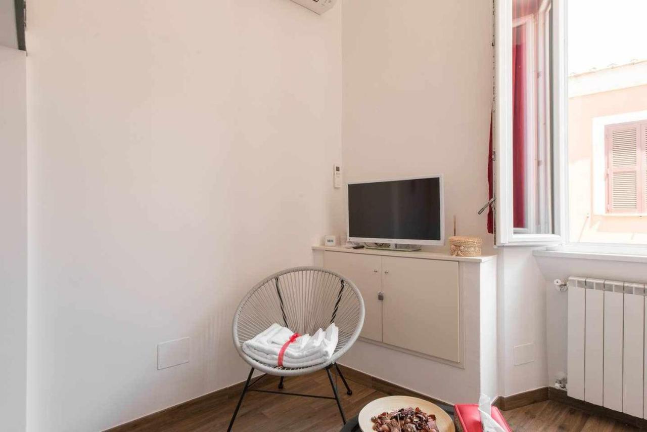 Little House In The Centre Nettuno Apartment Екстериор снимка