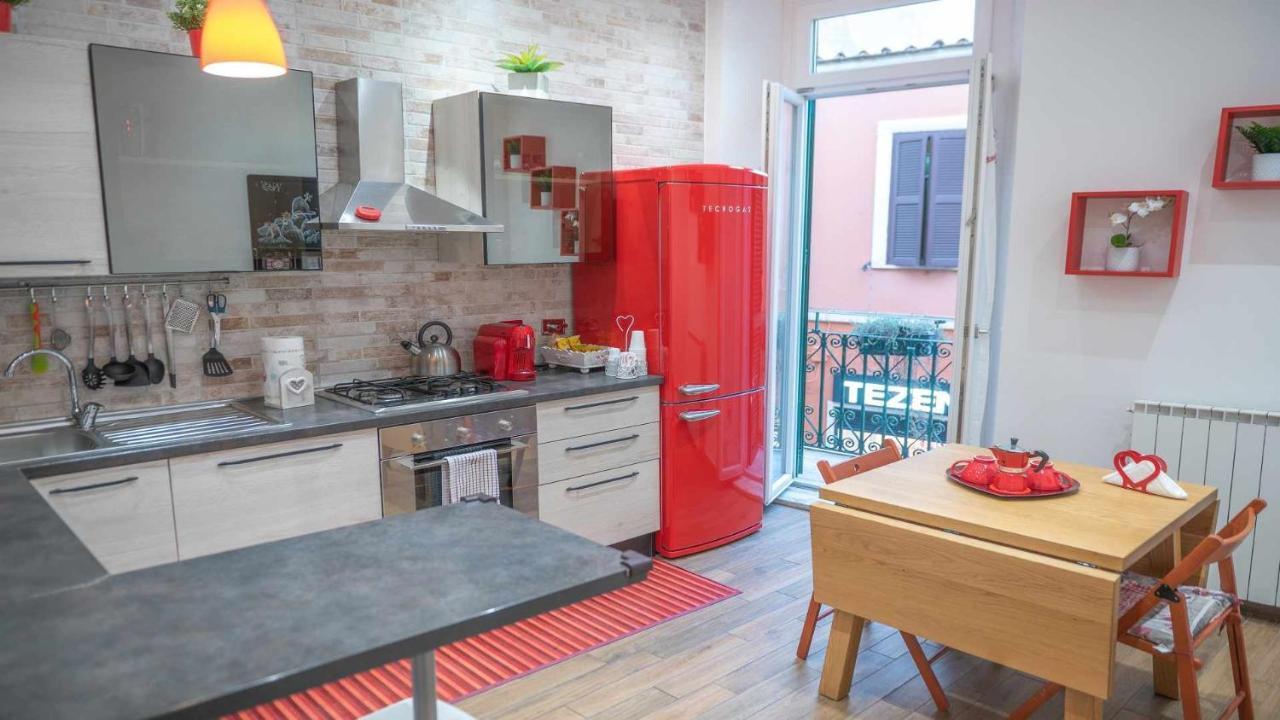 Little House In The Centre Nettuno Apartment Екстериор снимка